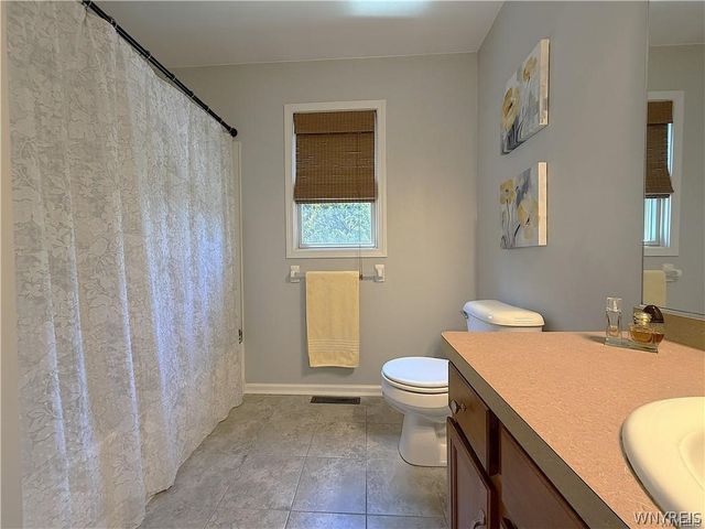 1366 Evergreen Drive, Hamburg, NY 14085