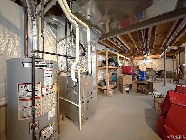 1366 Evergreen Drive, Hamburg, NY 14085