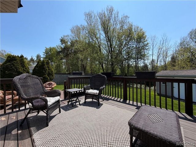 1366 Evergreen Drive, Hamburg, NY 14085