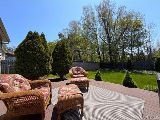 1366 Evergreen Drive, Hamburg, NY 14085