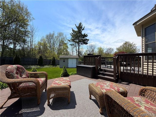 1366 Evergreen Drive, Hamburg, NY 14085
