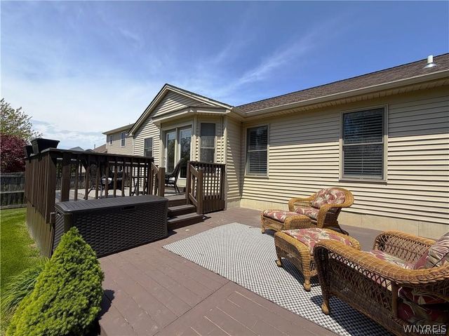 1366 Evergreen Drive, Hamburg, NY 14085