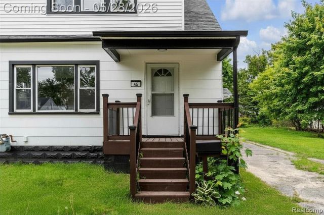 45 E Rutgers Avenue, Pontiac, MI 48340