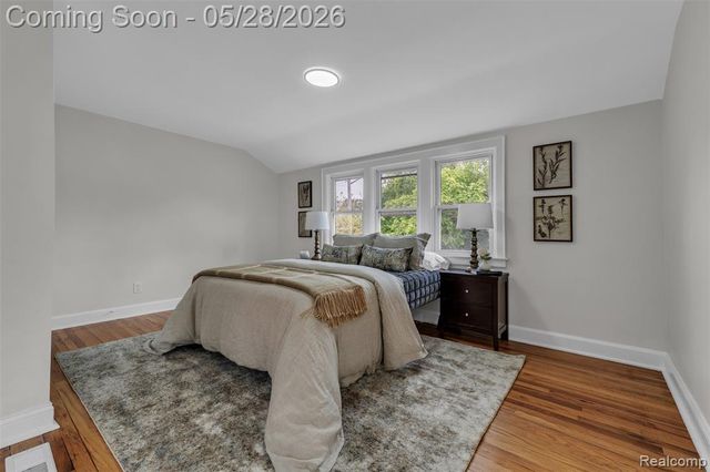 45 E Rutgers Avenue, Pontiac, MI 48340