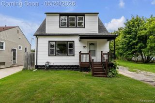 45 E Rutgers Avenue, Pontiac, MI 48340