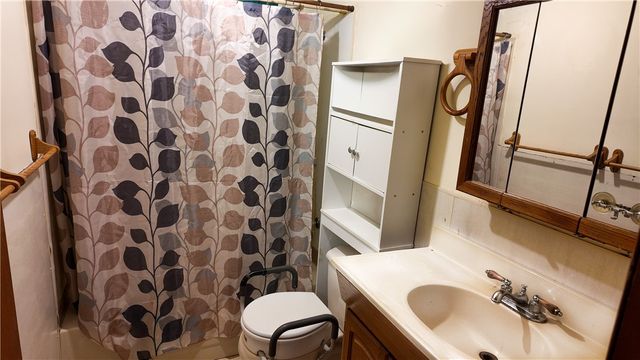 193 Mahan Drive, Center Ridge, AR 72027