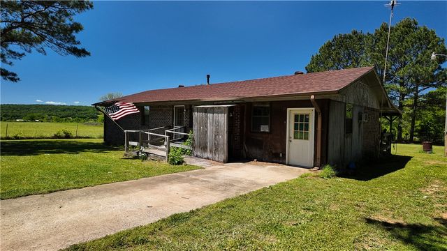 193 Mahan Drive, Center Ridge, AR 72027