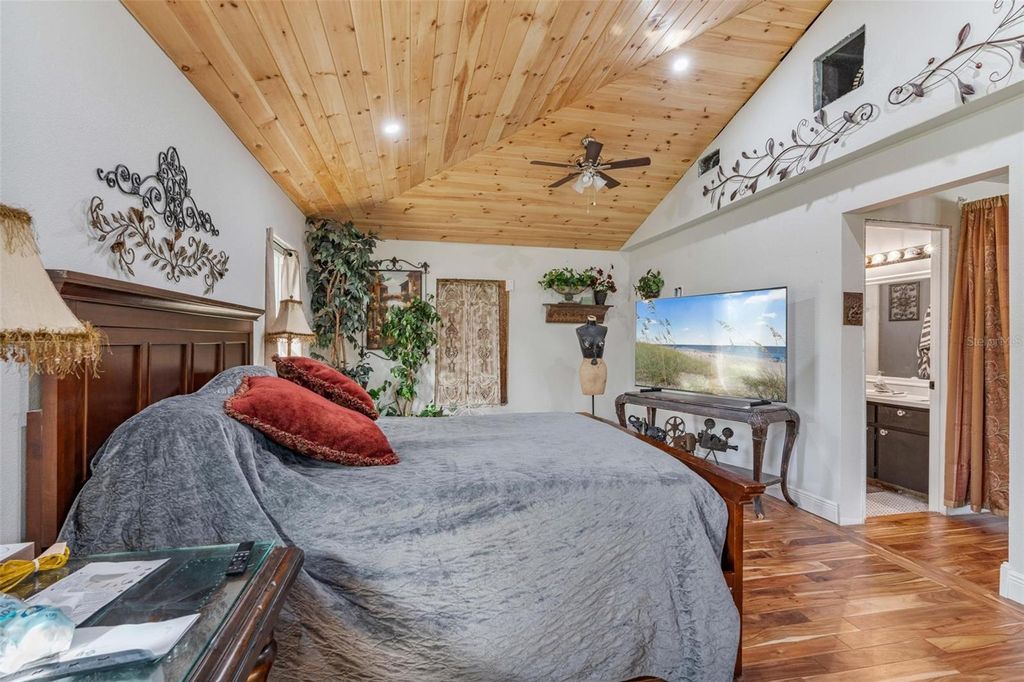 Image 11 of property listing at 2910 HARDY AVENUE, New Smyrna Beach, FL 32168