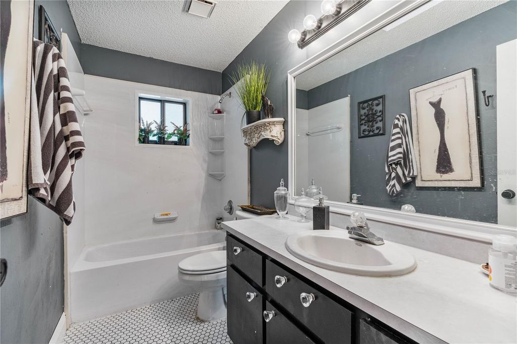 Image 12 of property listing at 2910 HARDY AVENUE, New Smyrna Beach, FL 32168