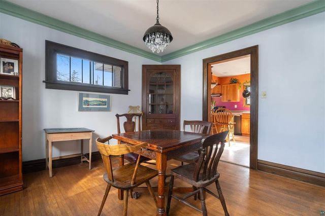 3718 W 4th Street, Duluth, MN 55807