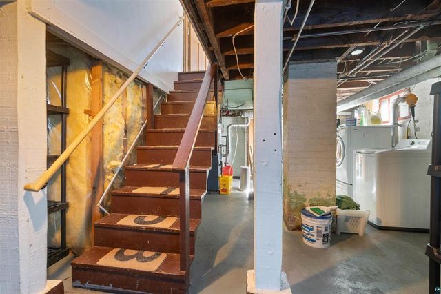 3718 W 4th Street, Duluth, MN 55807