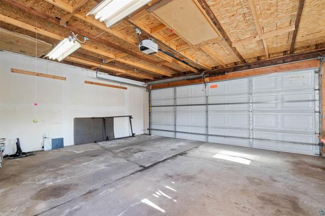 3718 W 4th Street, Duluth, MN 55807