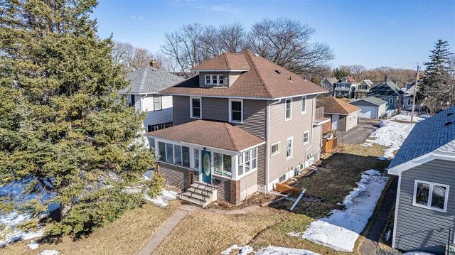 3718 W 4th Street, Duluth, MN 55807