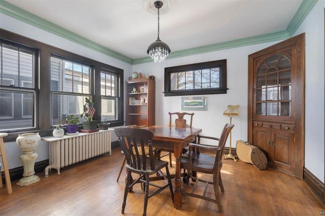 3718 W 4th Street, Duluth, MN 55807