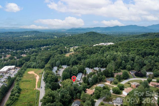 54 Hollybrook Drive, Asheville, NC 28803