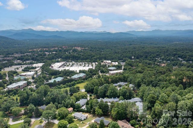 54 Hollybrook Drive, Asheville, NC 28803