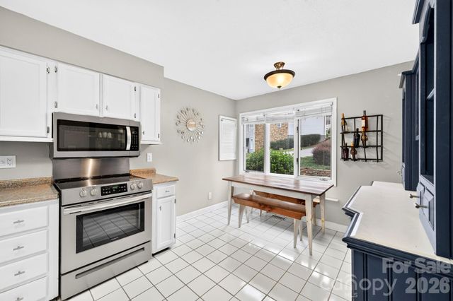 54 Hollybrook Drive, Asheville, NC 28803