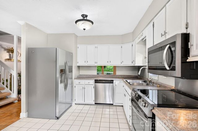 54 Hollybrook Drive, Asheville, NC 28803