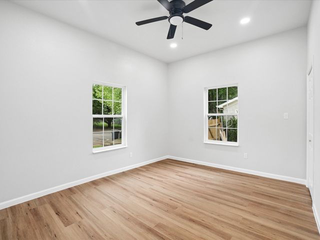 1220 E Pulaski Street, Fort Worth, TX 76104