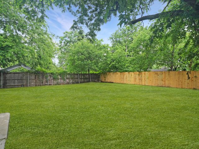 1220 E Pulaski Street, Fort Worth, TX 76104