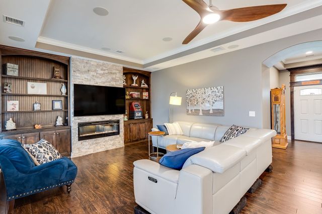 3995 N Solano St, Wichita, KS 67205