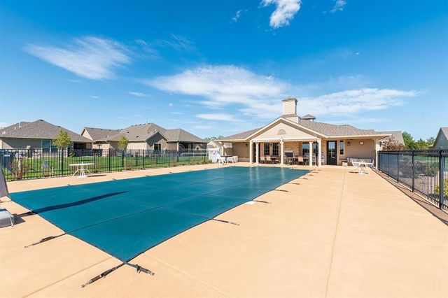 3995 N Solano St, Wichita, KS 67205