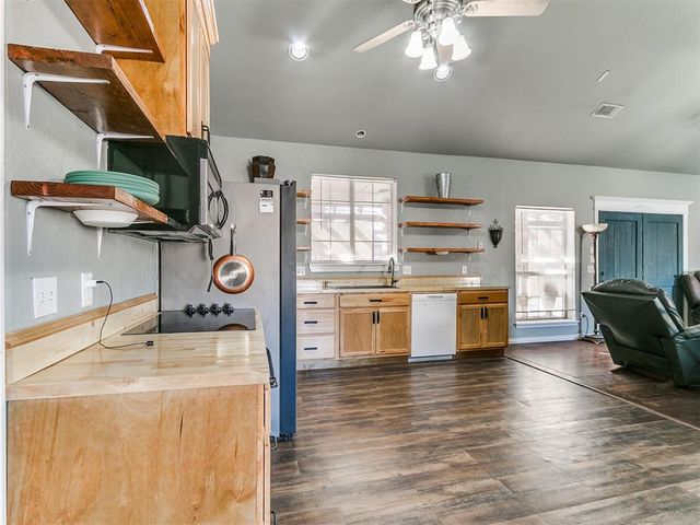 1401 SW 136th Street, Oklahoma City, OK 73170