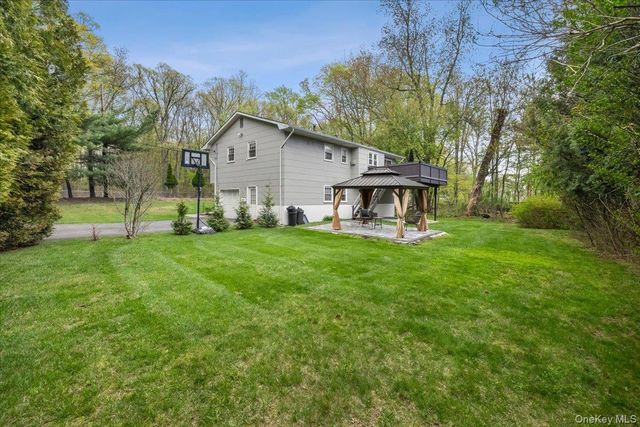 1 Bristol Court, New City, NY 10956