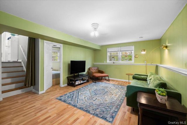 1 Bristol Court, New City, NY 10956