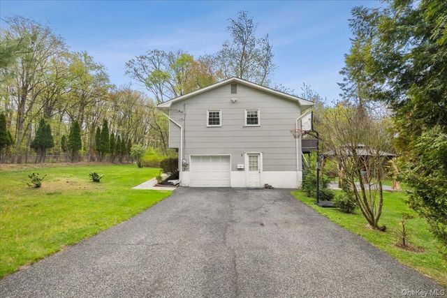 1 Bristol Court, New City, NY 10956