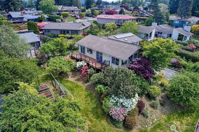 1008 W Toledo Street, Bellingham, WA 98229