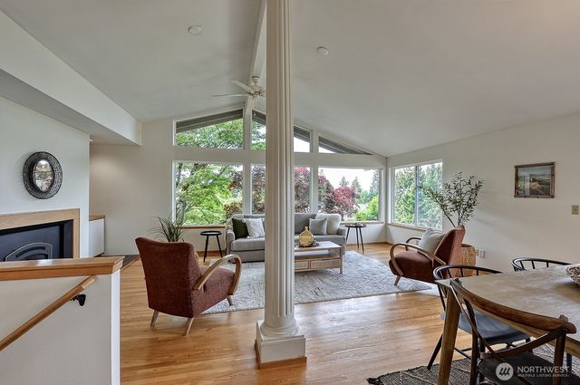 1008 W Toledo Street, Bellingham, WA 98229