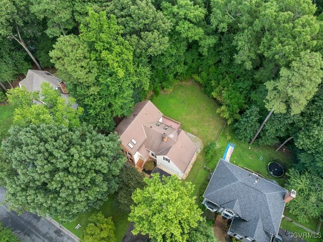 6303 Walnut Bend Dr, Midlothian, VA 23112