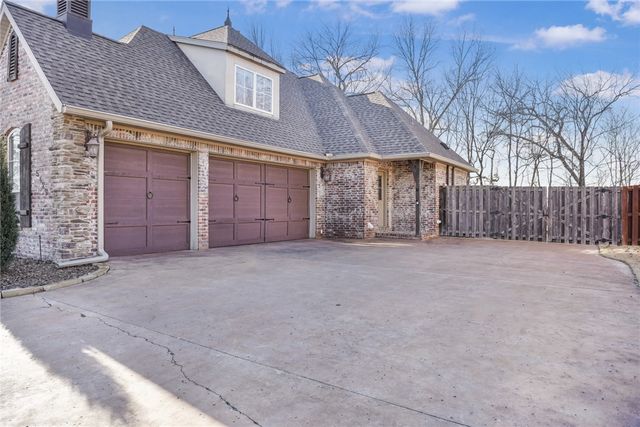 5429 Chardonnay Court, Rogers, AR 72758