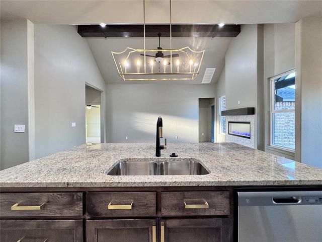 16024 Navarra Way, Oklahoma City, OK 73170