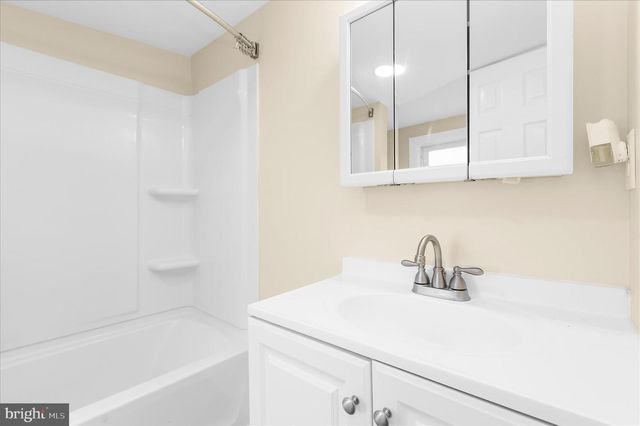 430 RAILROAD AVE, Centreville, MD 21617
