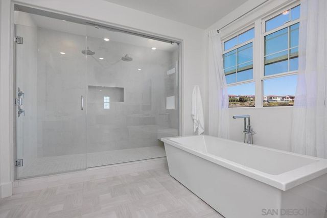 8451 Hidden Cove Way, San Diego, CA 92127