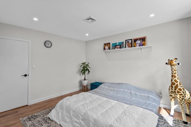 5257 Washington St. 5257, Boston, MA 02132