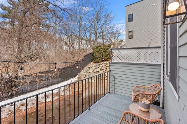 5257 Washington St. 5257, Boston, MA 02132