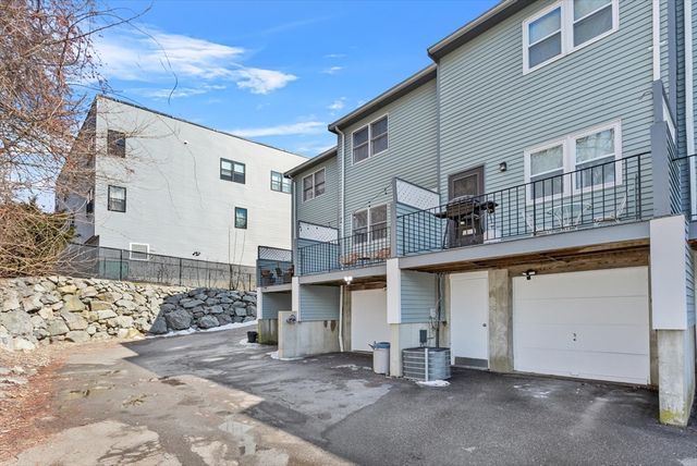 5257 Washington St. 5257, Boston, MA 02132