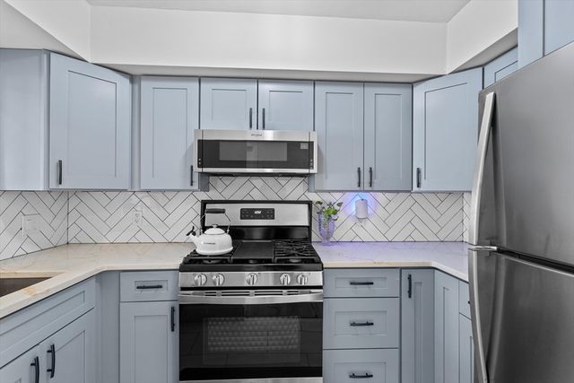 5257 Washington St. 5257, Boston, MA 02132