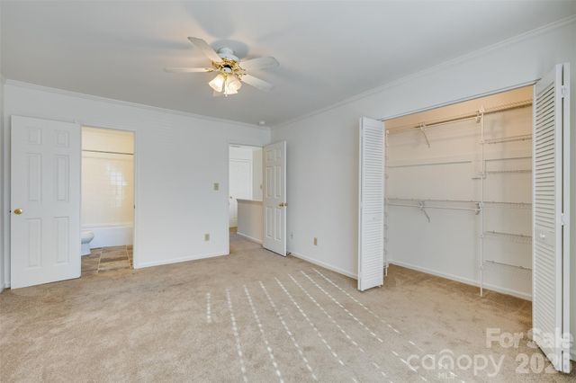 11020 Carmel Crossing Road, Charlotte, NC 28226