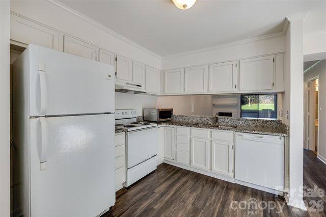 11020 Carmel Crossing Road, Charlotte, NC 28226