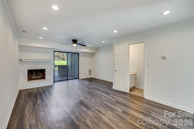 11020 Carmel Crossing Road, Charlotte, NC 28226