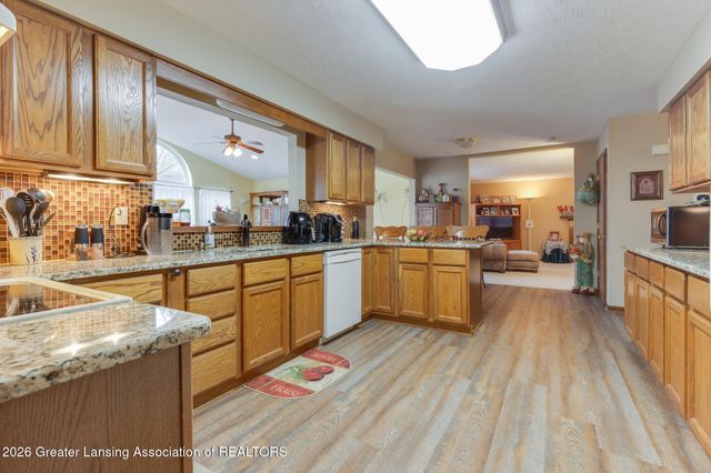 8748 Woodbury Road, Laingsburg, MI 48848