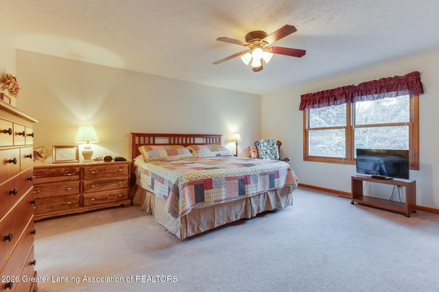 8748 Woodbury Road, Laingsburg, MI 48848