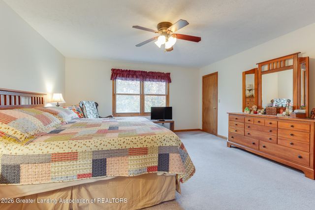 8748 Woodbury Road, Laingsburg, MI 48848