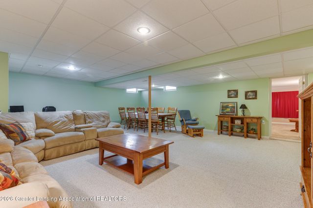 8748 Woodbury Road, Laingsburg, MI 48848