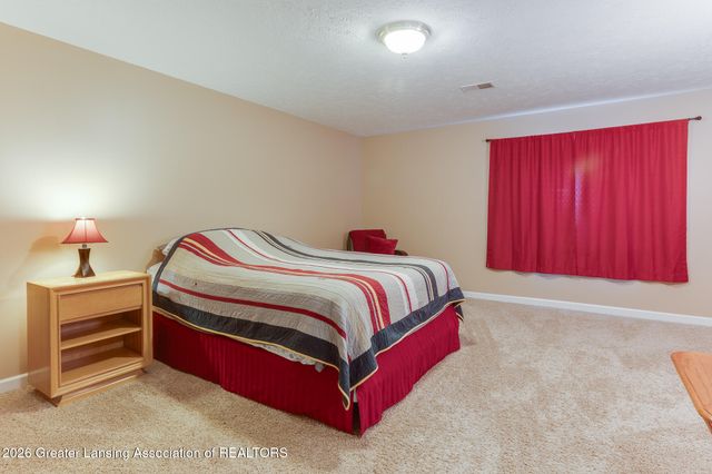 8748 Woodbury Road, Laingsburg, MI 48848