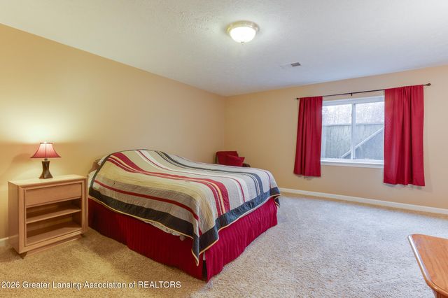 8748 Woodbury Road, Laingsburg, MI 48848